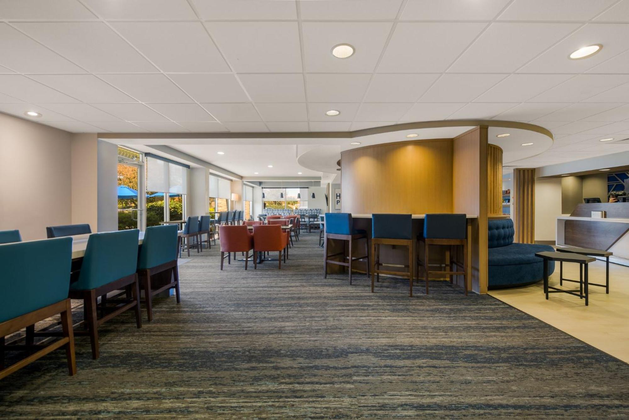Holiday Inn Express Hotels- Hampton By Ihg Bagian luar foto