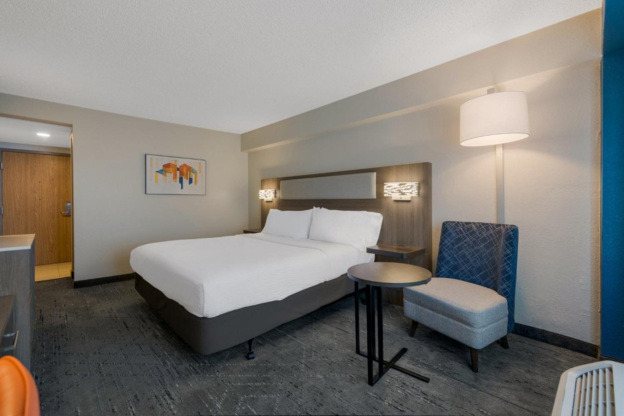 Holiday Inn Express Hotels- Hampton By Ihg Bagian luar foto