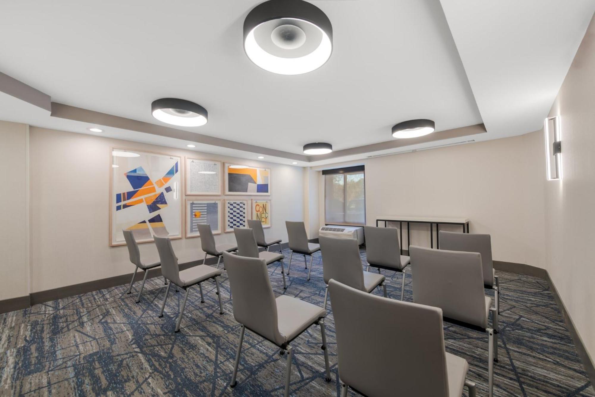 Holiday Inn Express Hotels- Hampton By Ihg Bagian luar foto
