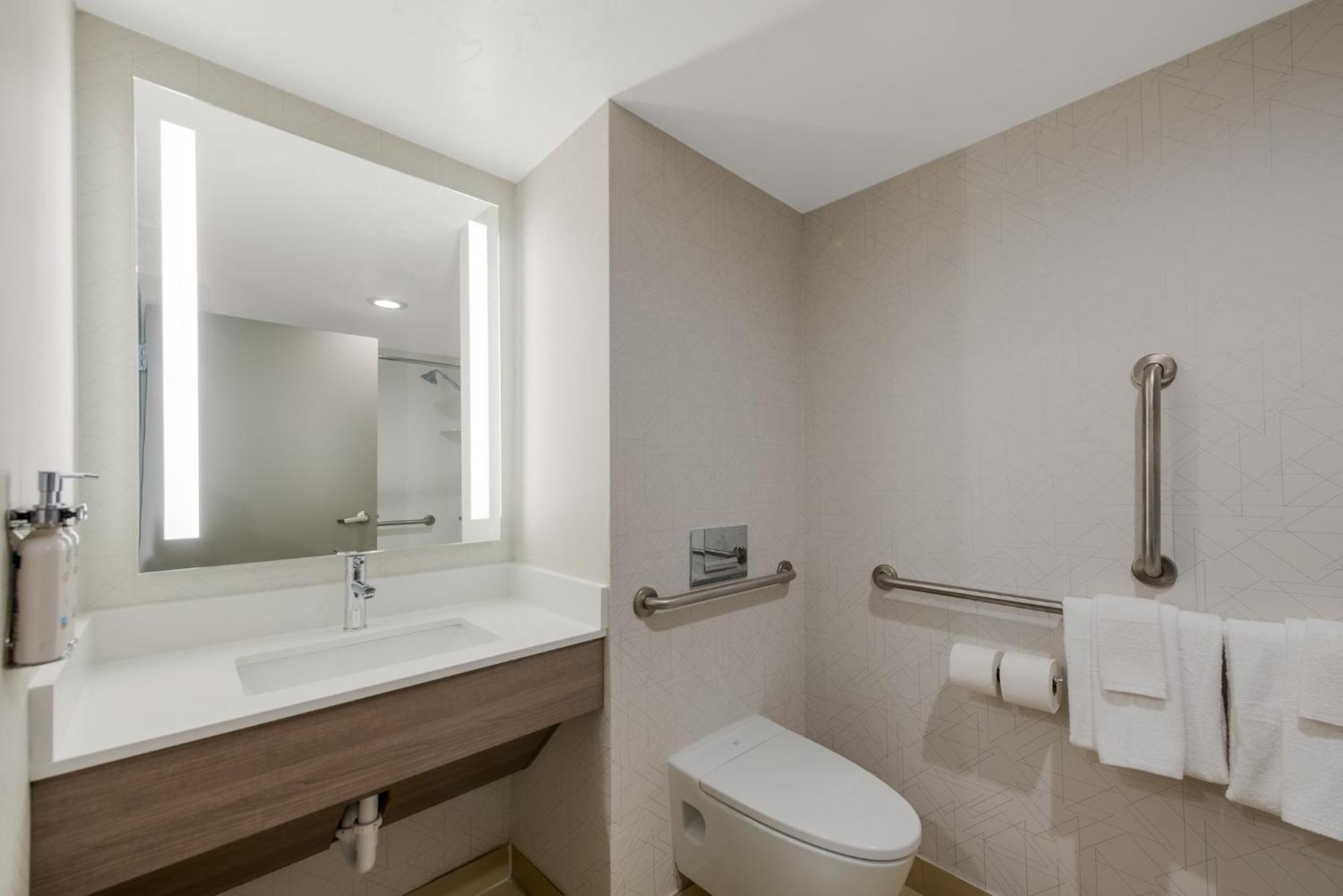 Holiday Inn Express Hotels- Hampton By Ihg Bagian luar foto